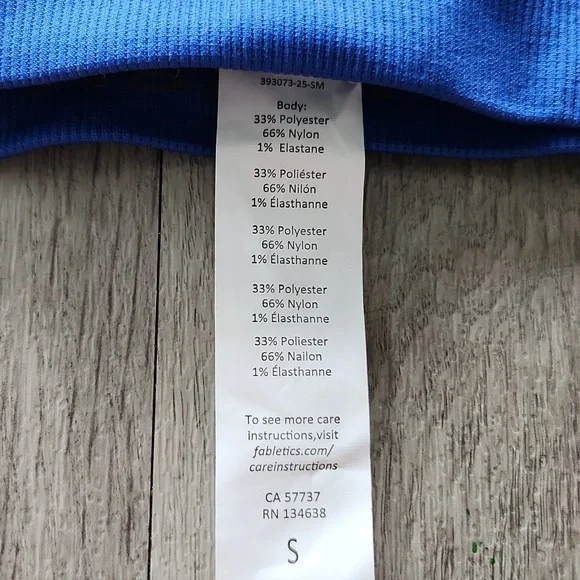 NWT Fabletics Vaasa Sports Bra Size S. Cobalt Blue. 💙 - Picture 3 of 5